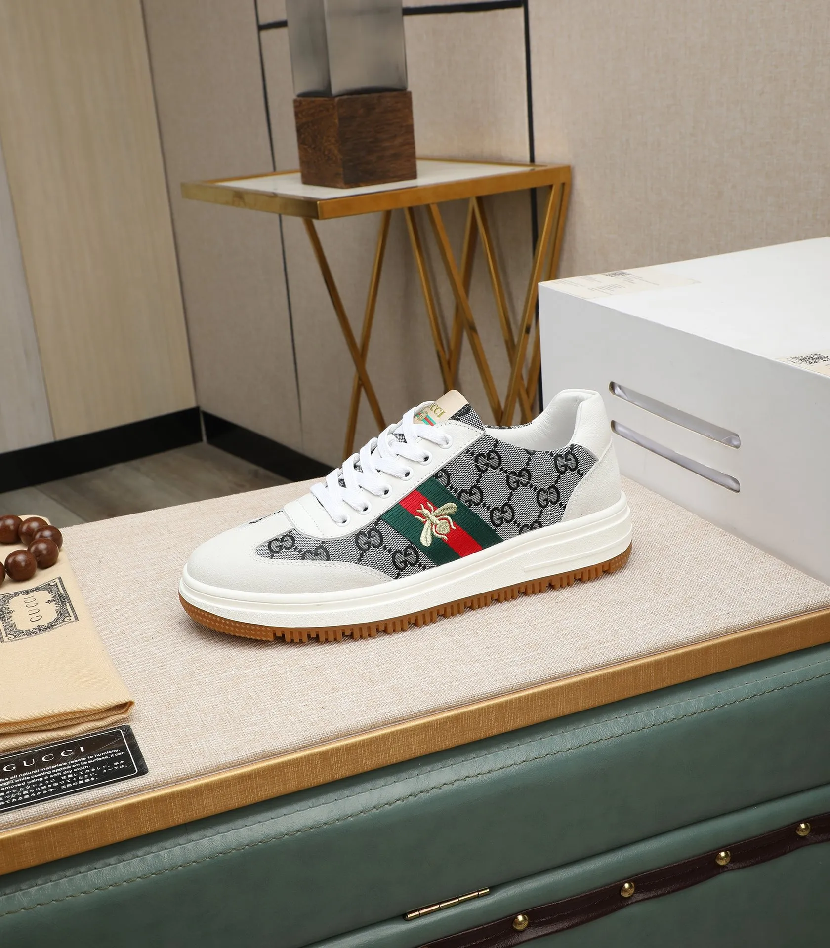 Men's shoes💰440 GUCCI🔍🔍2024 latest spring style On sale at the same time at the counter, original calfskin imported from Italy, genuine leather lining, (high-end, luxury, and class) exquisite workmanship, soles: original soles specially provided by the original factory, ⚠Exclusive double-layer movable molded soles are super comfortable⚠, real photos🎬The real ones are better🔍🔍"High quality·Follow the order" code number 38-44